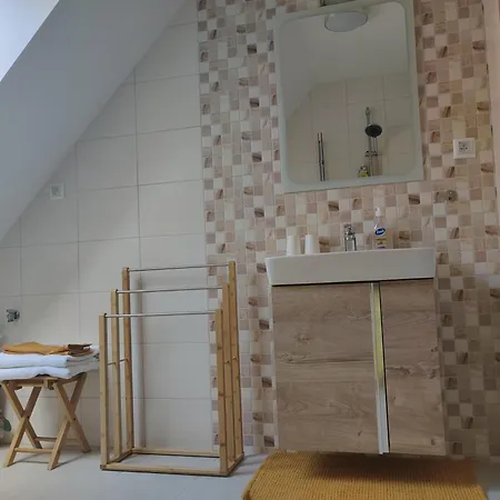 Pod Rotundou Szakolca